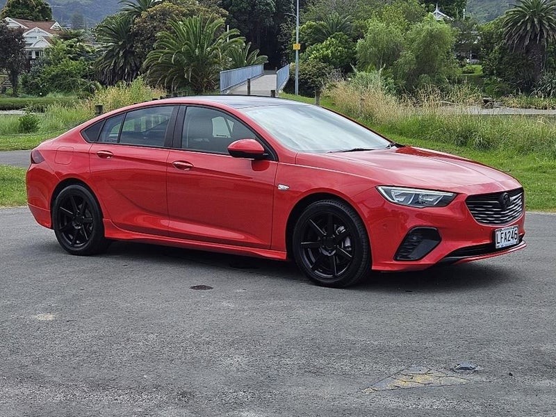 Holden Commodore Rs 2.0pt/9at 2018